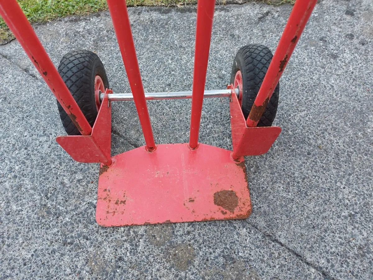 Strong Handcart in excellent condition, Red - Image 4