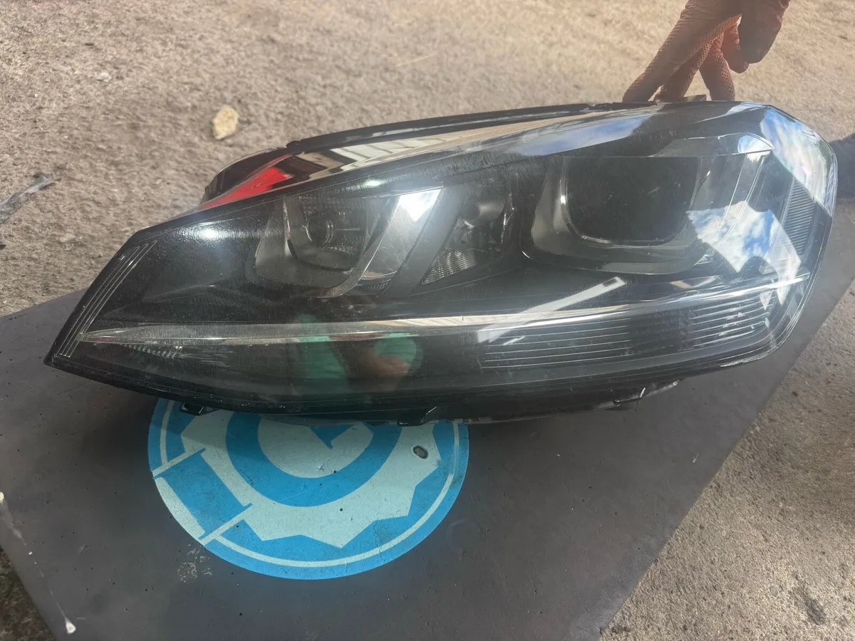 Head light - Image 1