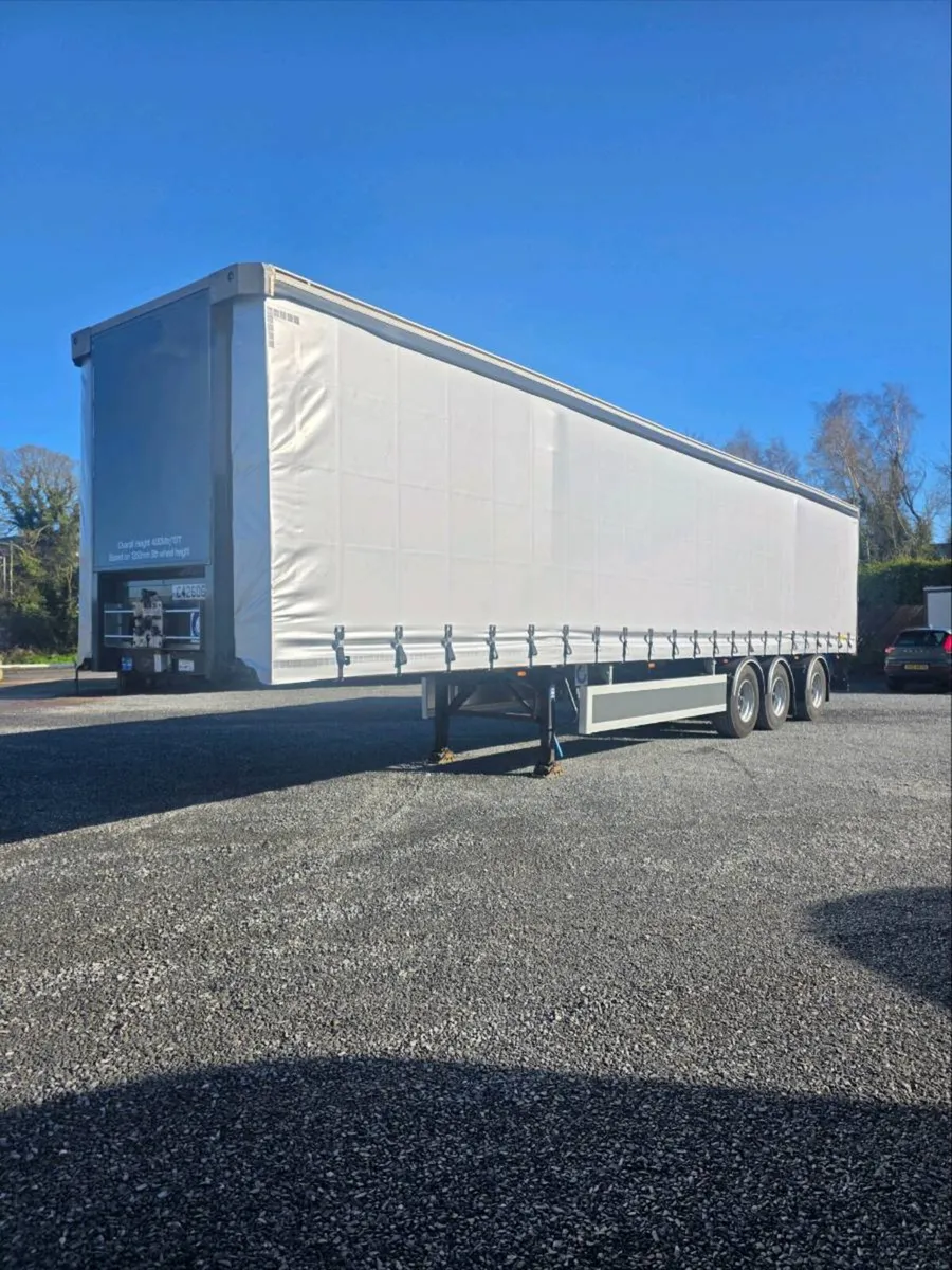 2016 SDC MOFFETT CURTAINSIDER - Image 1