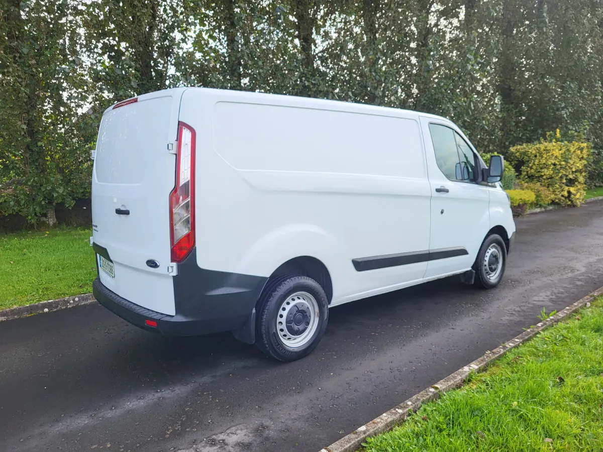 Ford Transit  Custom  1 owner low kms - Image 2
