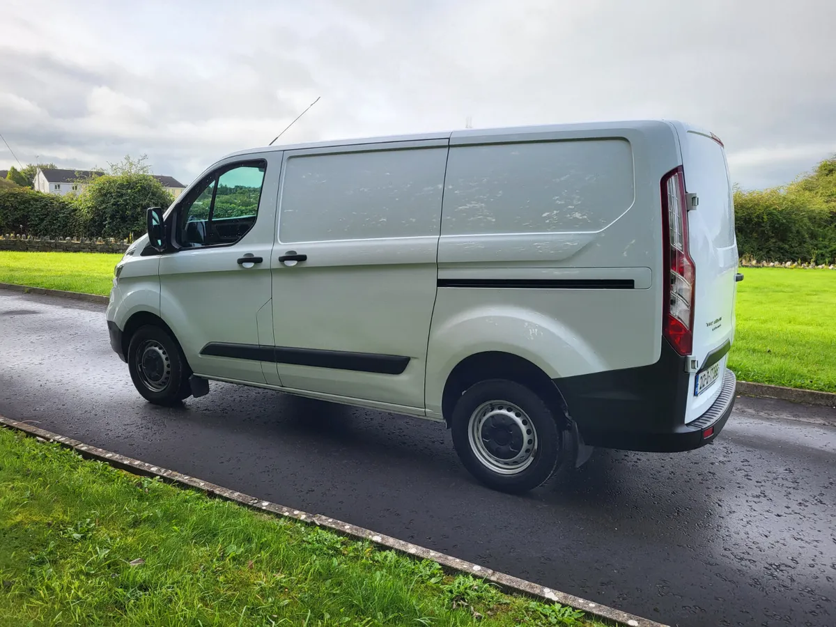 Ford Transit  Custom  1 owner low kms - Image 4