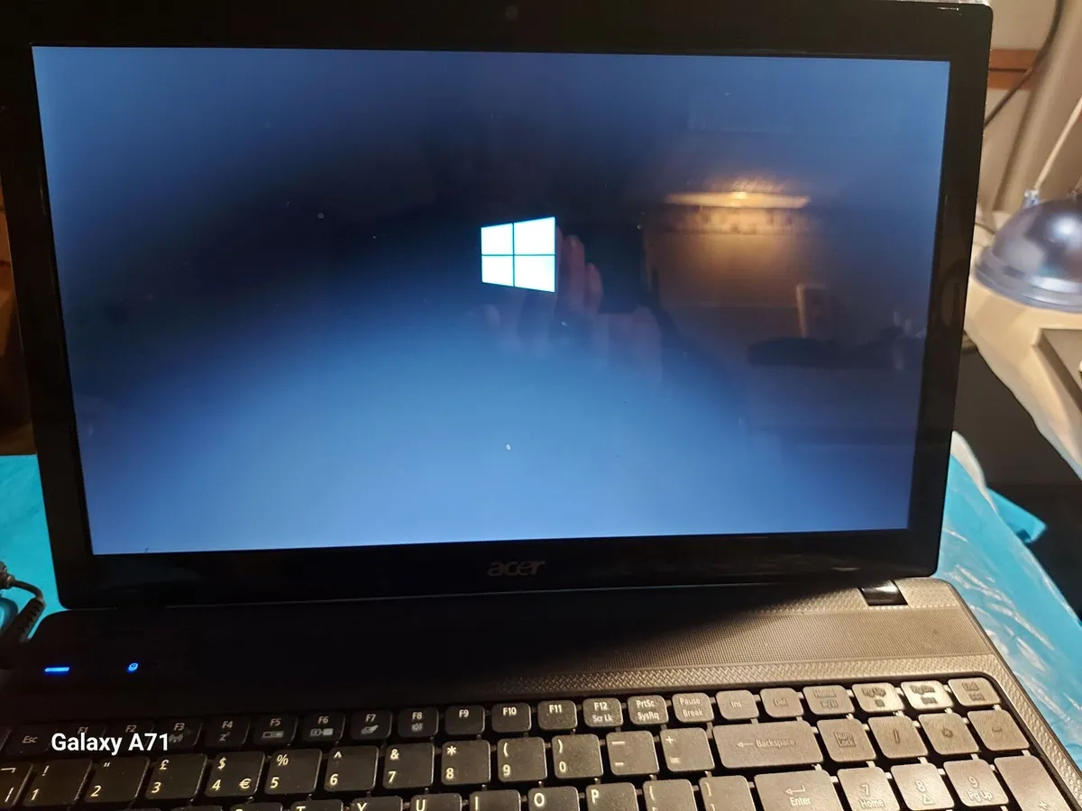 ACER Aspire 5742, 15.6 inch Laptop, Model PEW71, 4 - Image 1