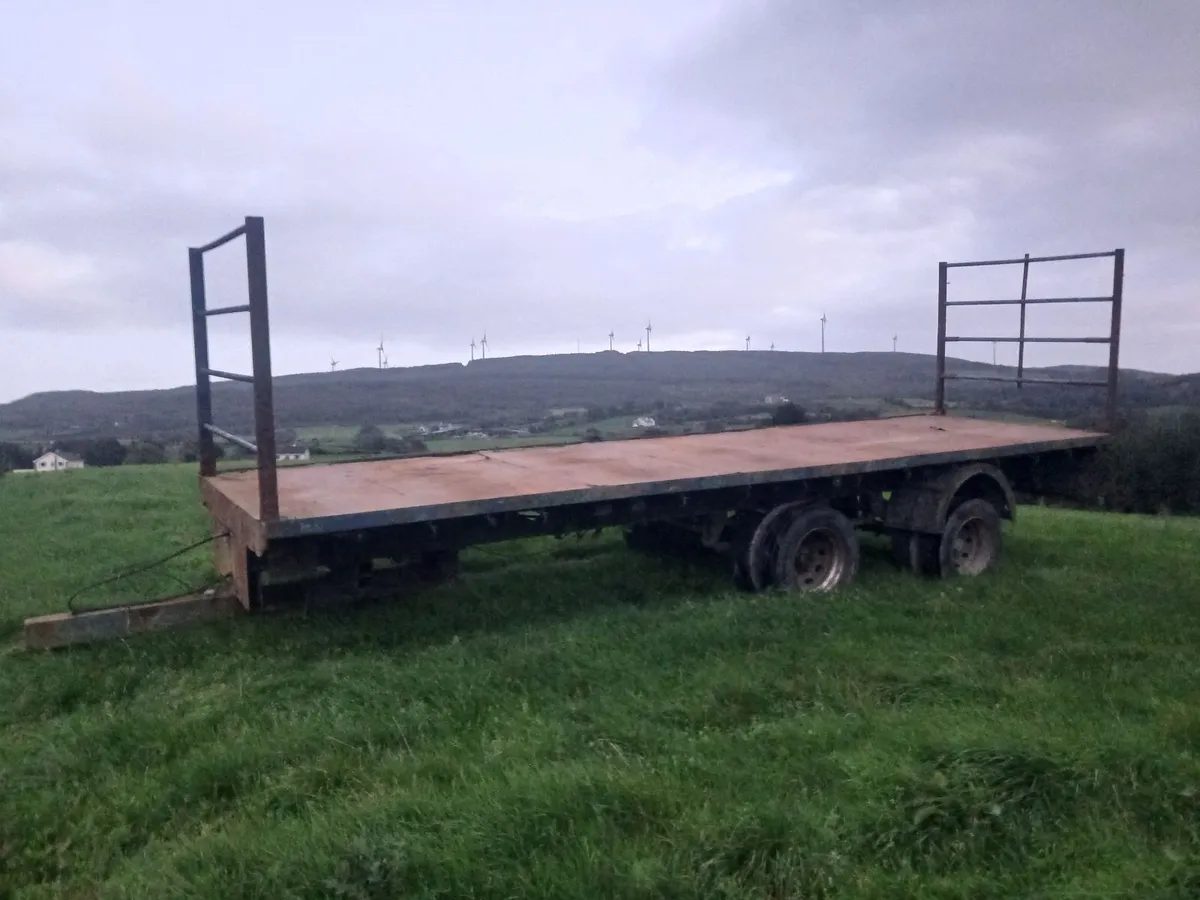 28ft bale trailer - Image 2