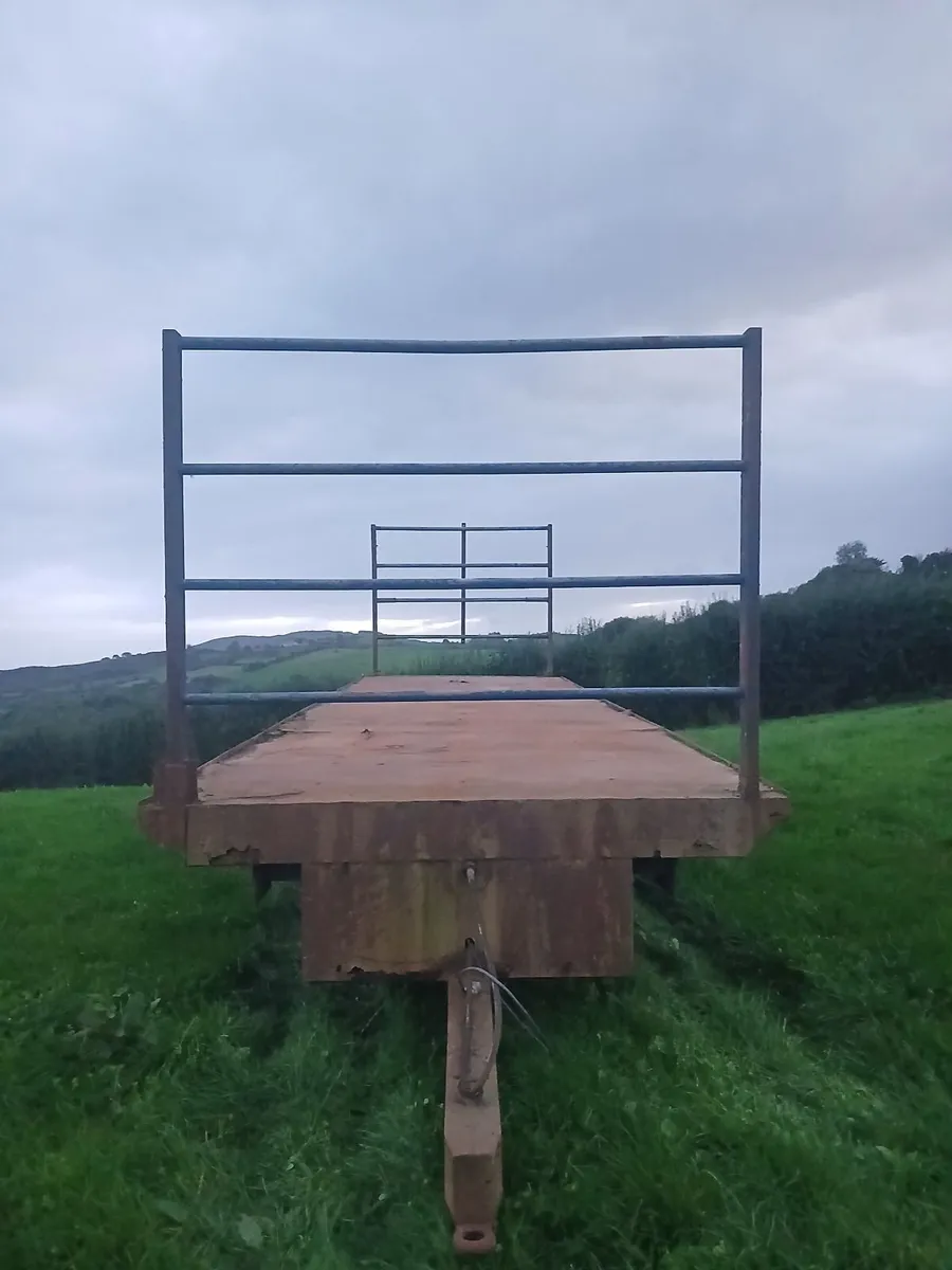 28ft bale trailer - Image 3
