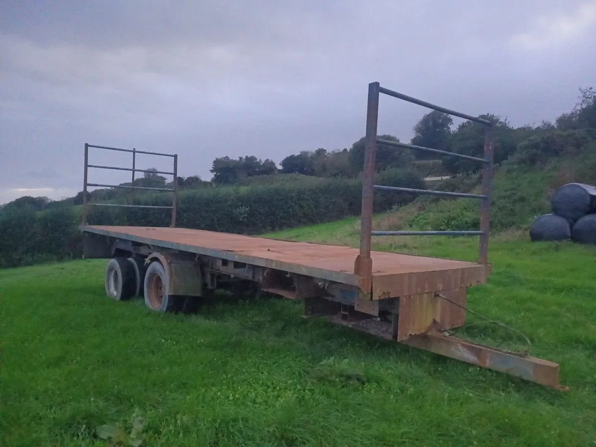28ft bale trailer - Image 4