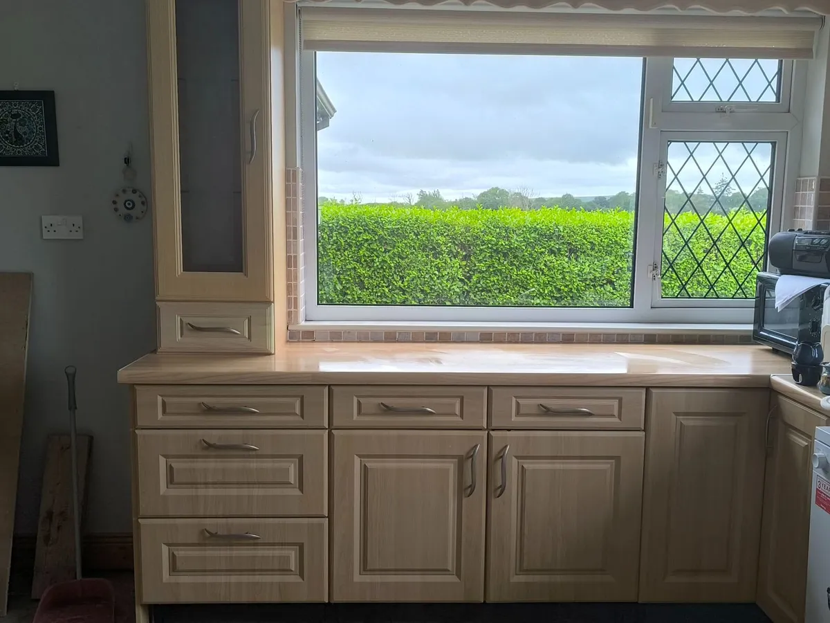 Kitchen units - Image 2