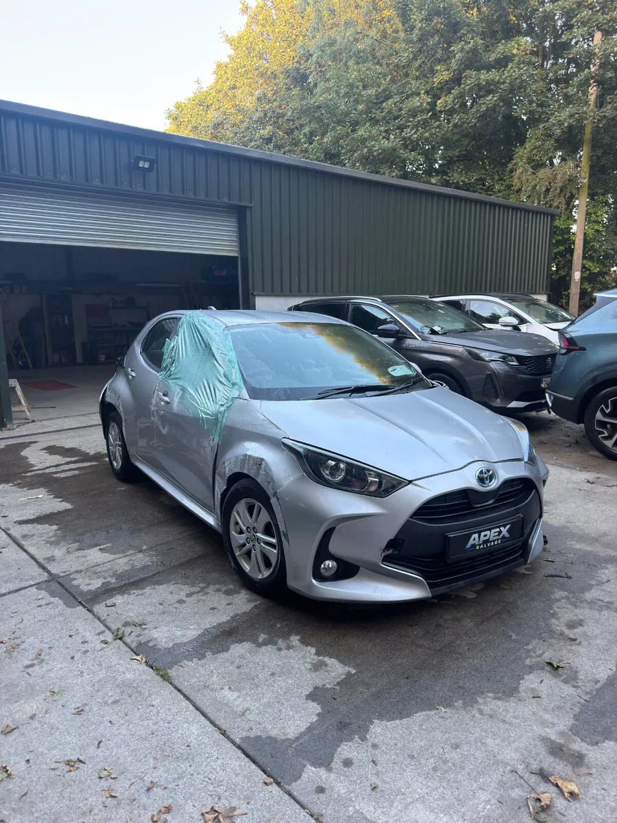 2023 Toyota Yaris Hyrbid - Image 1