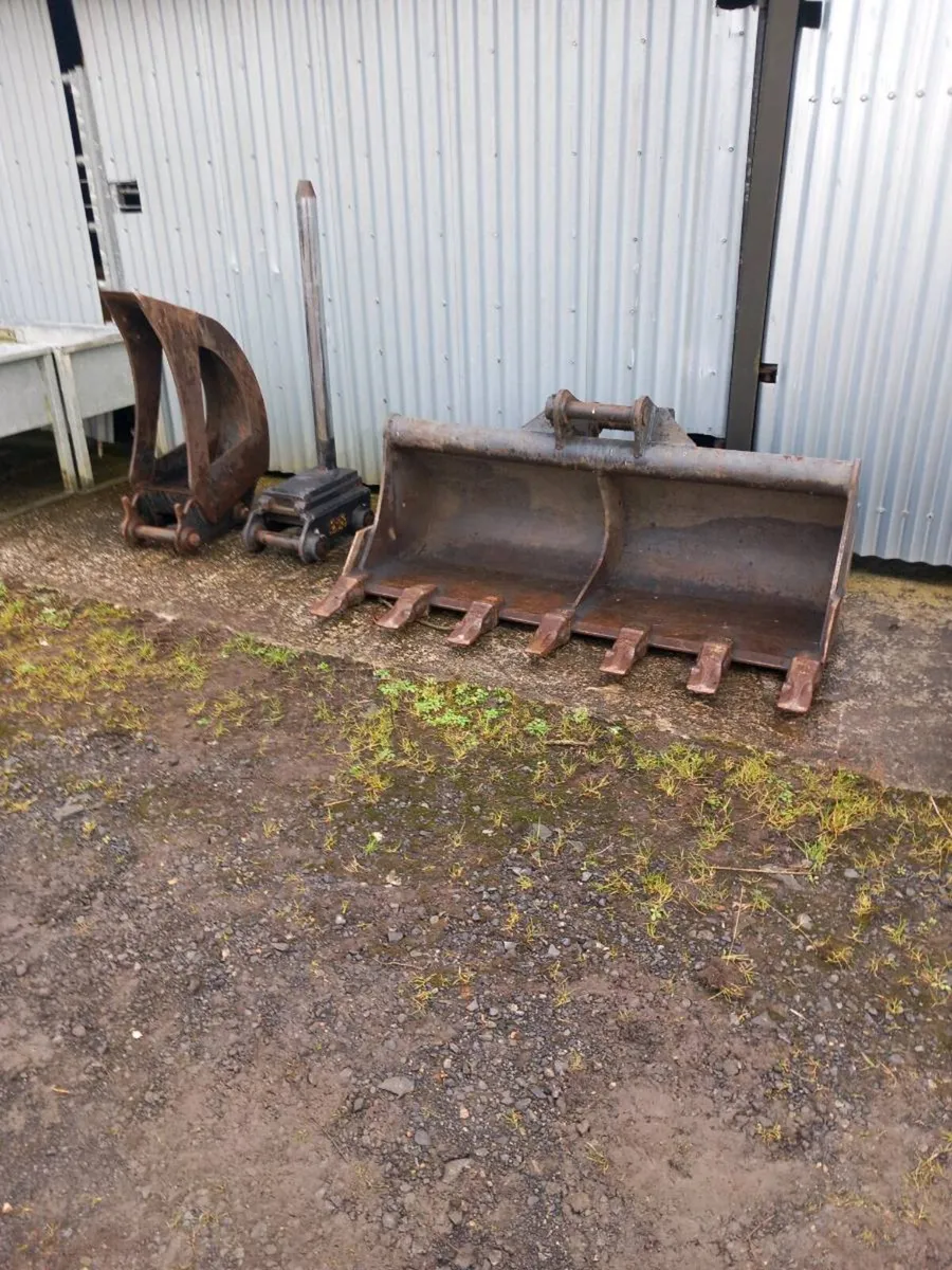 Ex60-5 Hitachi  digger - Image 3