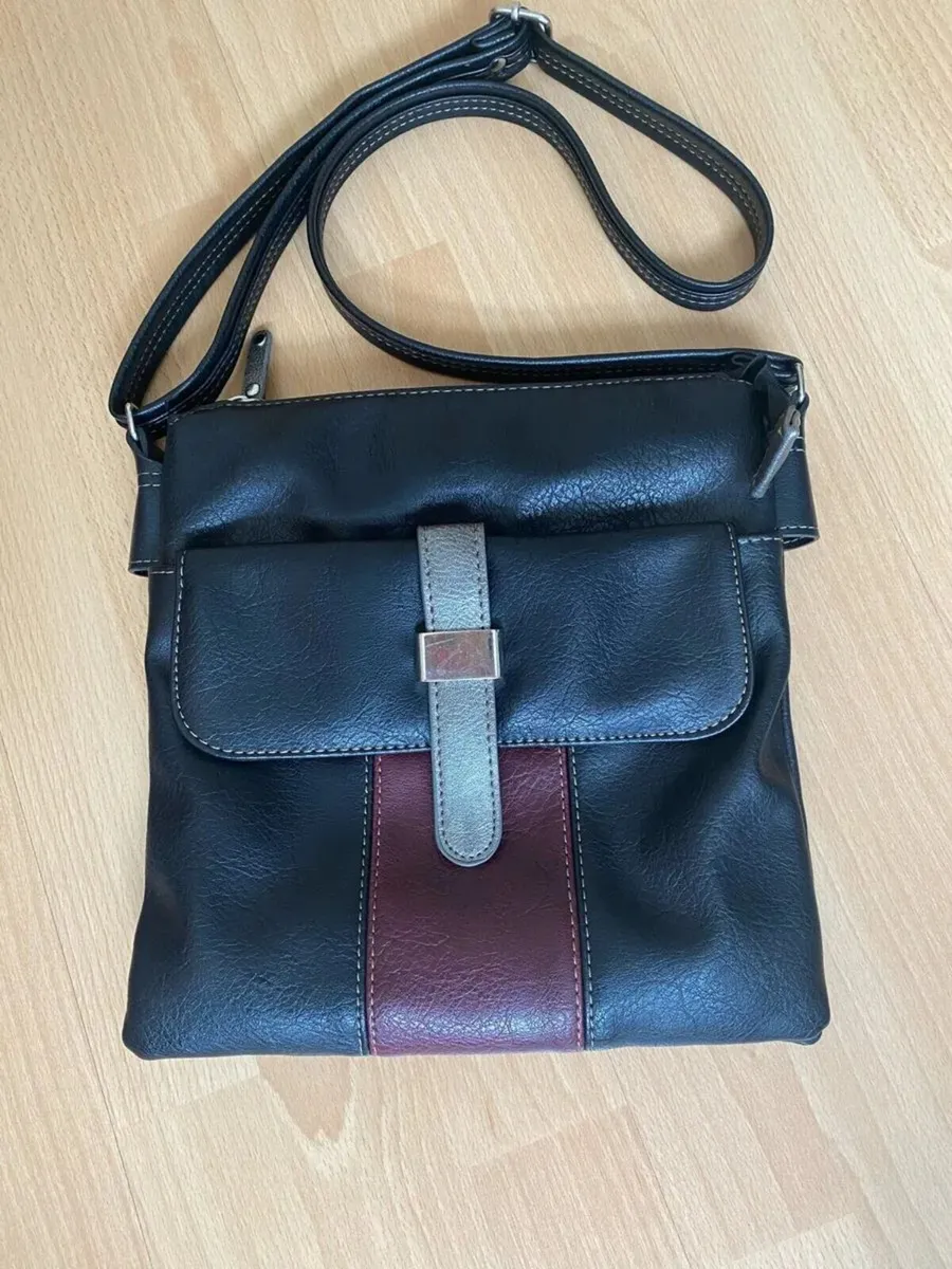 Beautiful shoulder Crossbody Handbag , Adjustable - Image 2