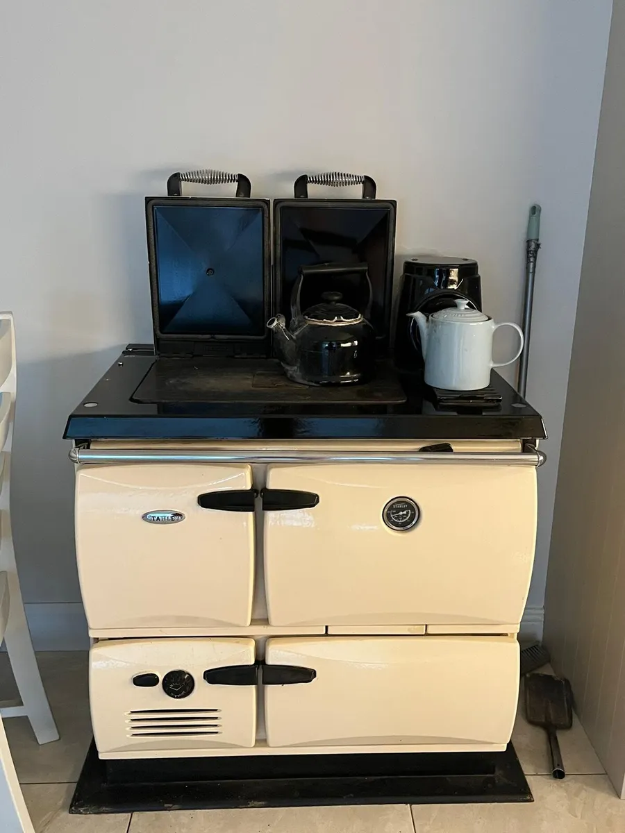 Stanley Donald Solid Fuel Cooker - Image 1