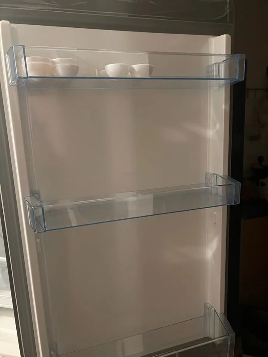 Bosch Fridge - Image 4