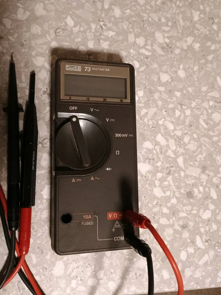 Fluke 73 multimeter - Image 1