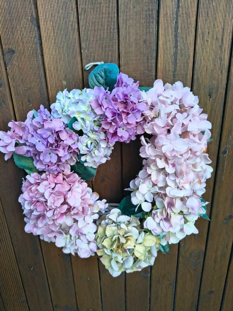 Hydrangea wreath - Image 3