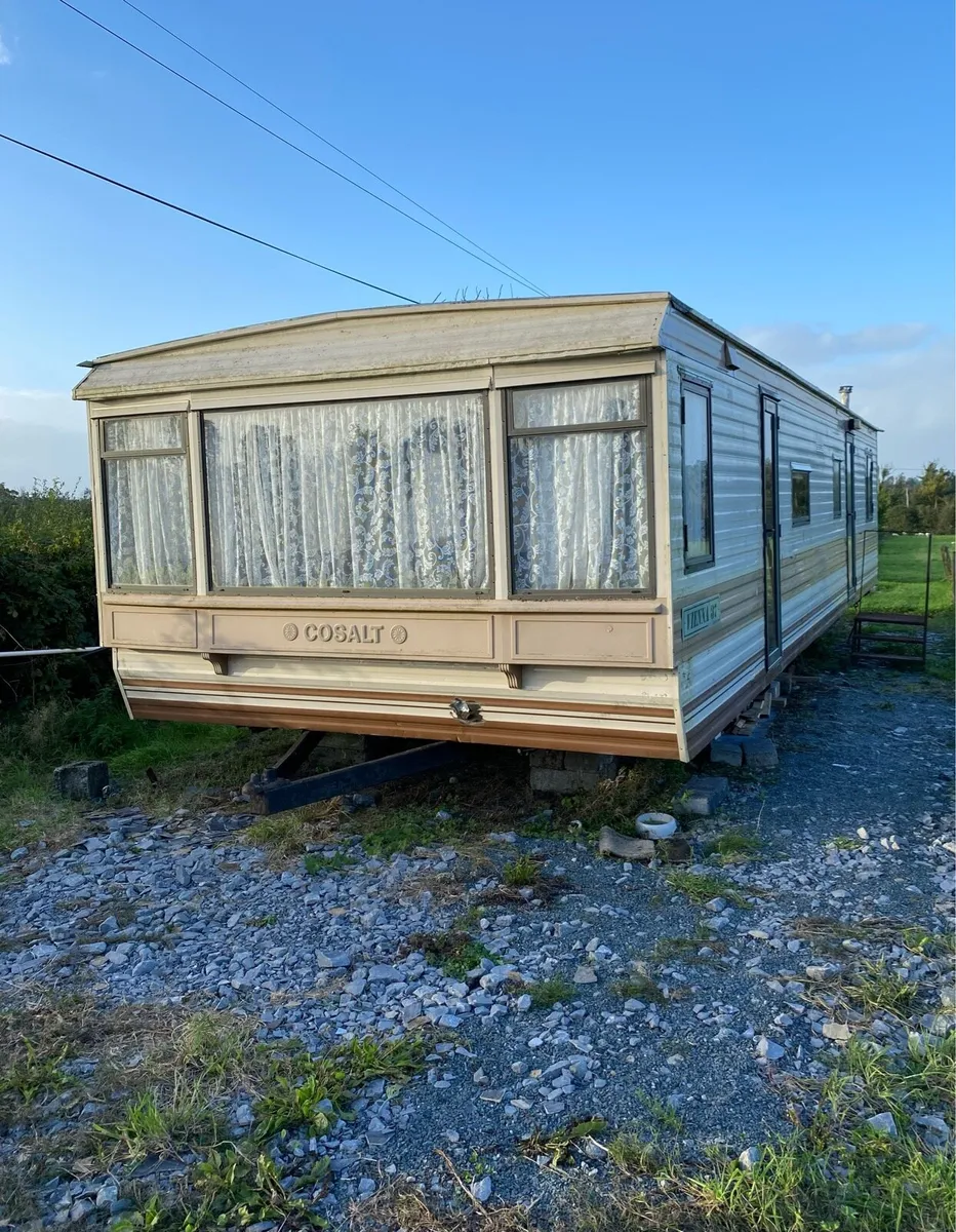 Mobile home - Image 1