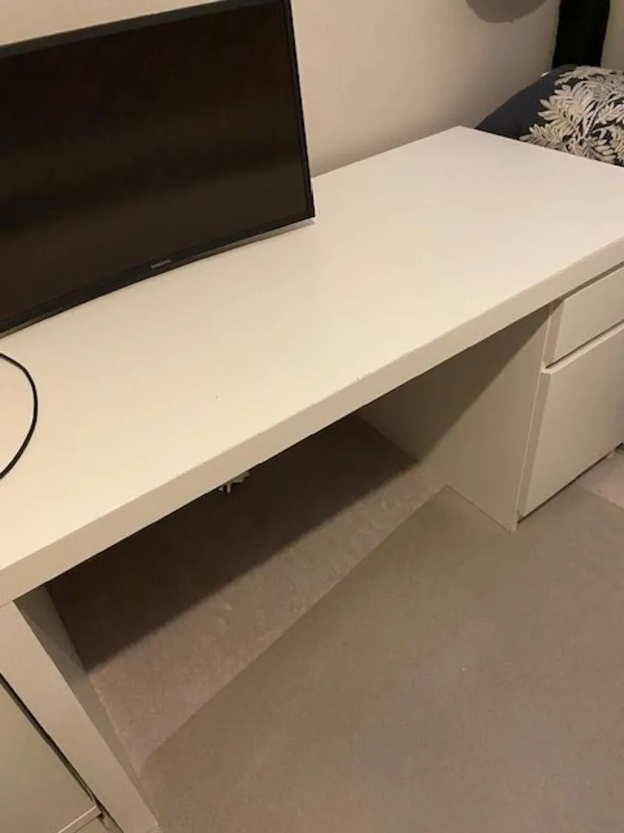 Desk - Ikea Malm - Image 2