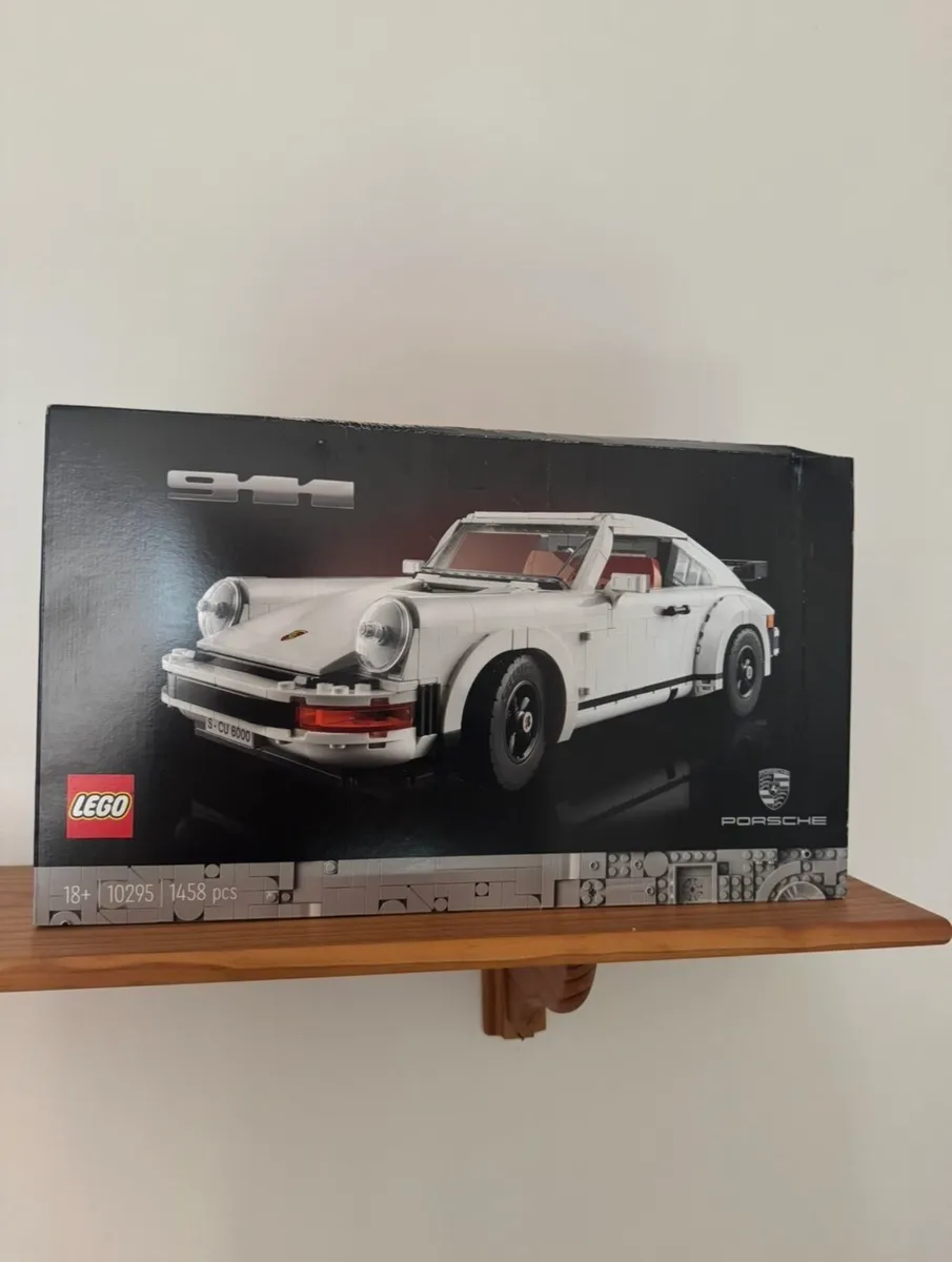 Porsche 911 Lego Set - Image 1