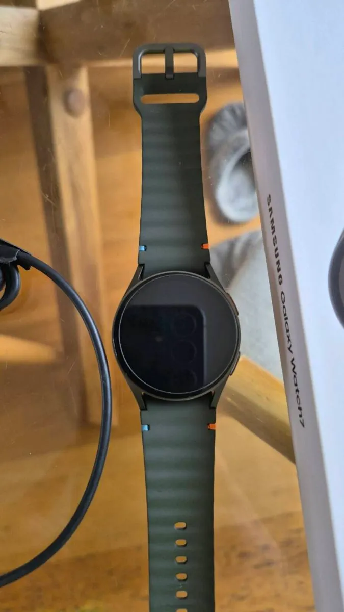 Samsung watch S7 - Image 4