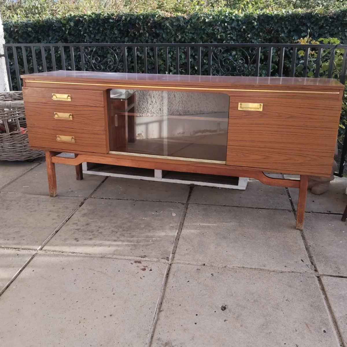 Mid Century Retro Sideboard - Image 3