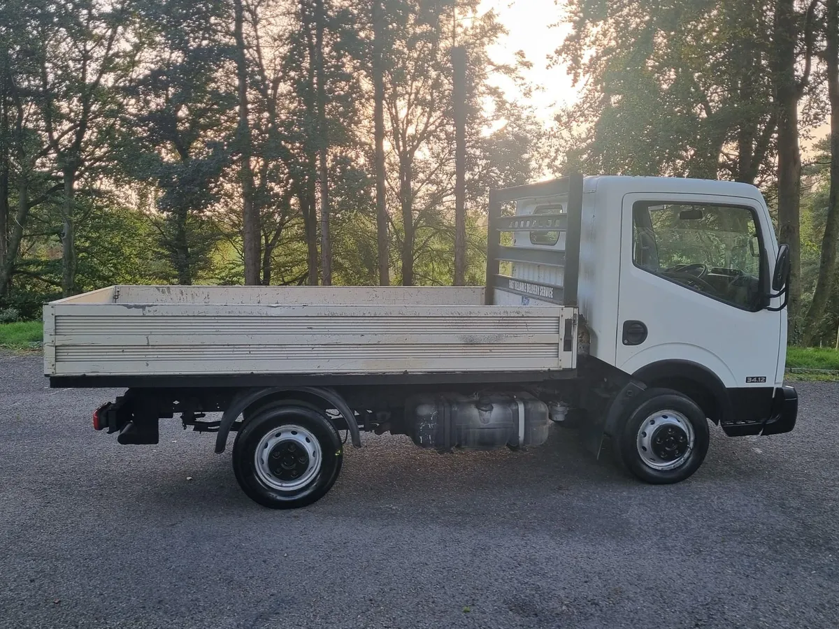 2013 Nissan Cabstar Pickup - Image 4