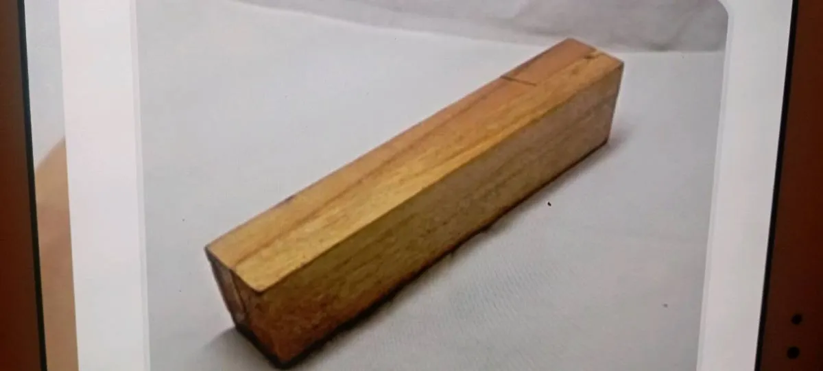 VINTAGE WOODEN PINCDCIL CASE   1970s - Image 3