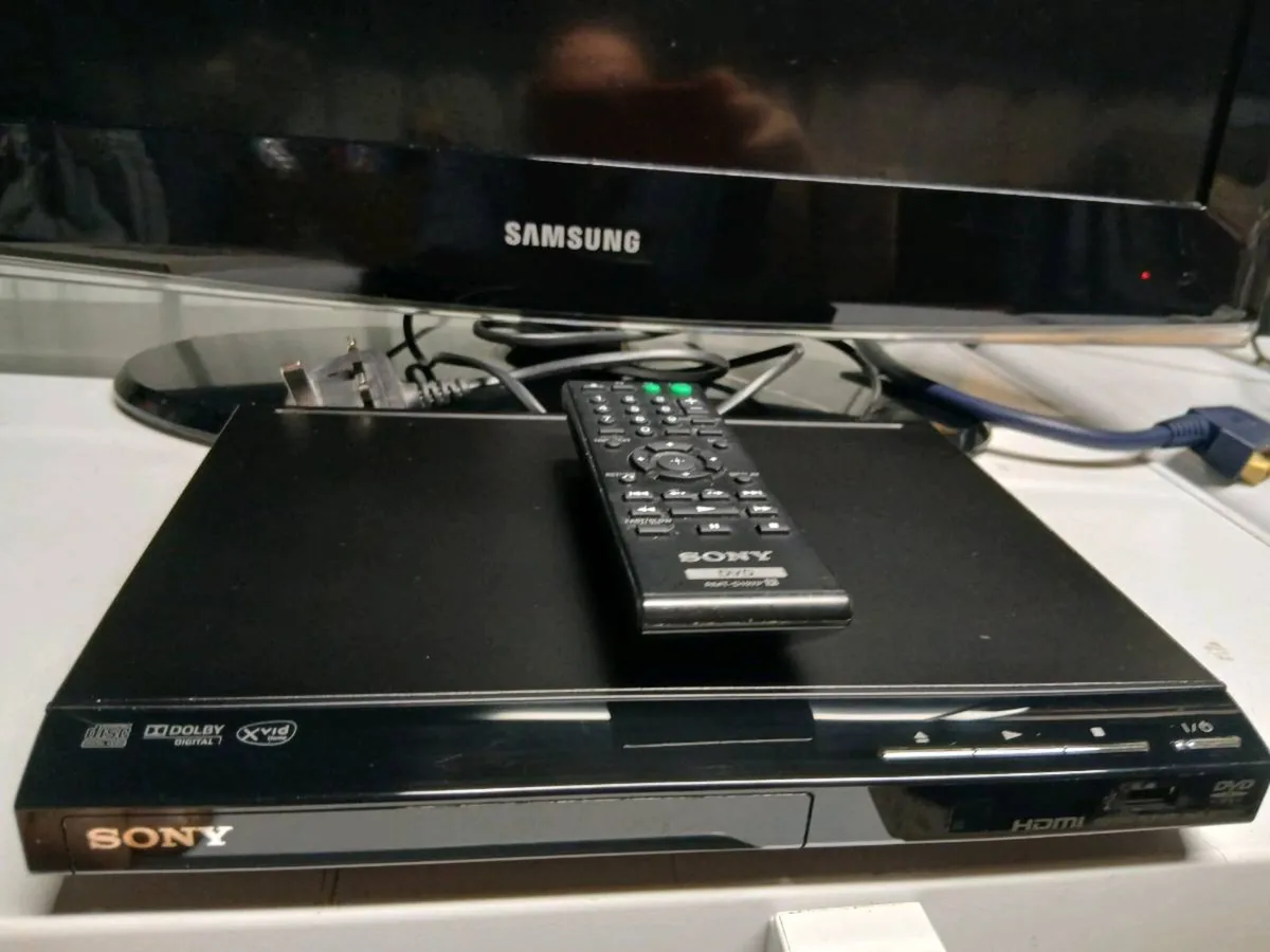 Sony DVP-SR760H DVD Player with HDMI & Remote - Image 3