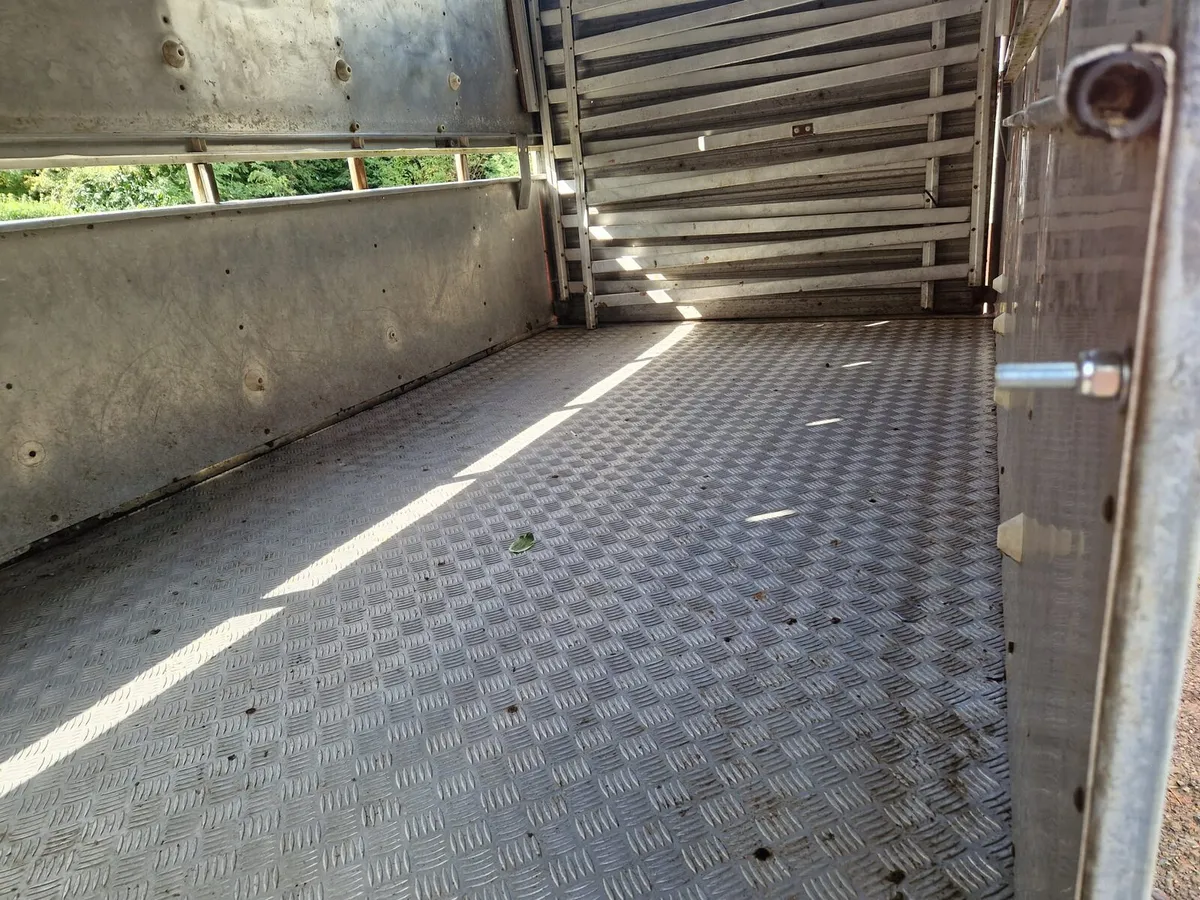 Cattle trailer - Image 4