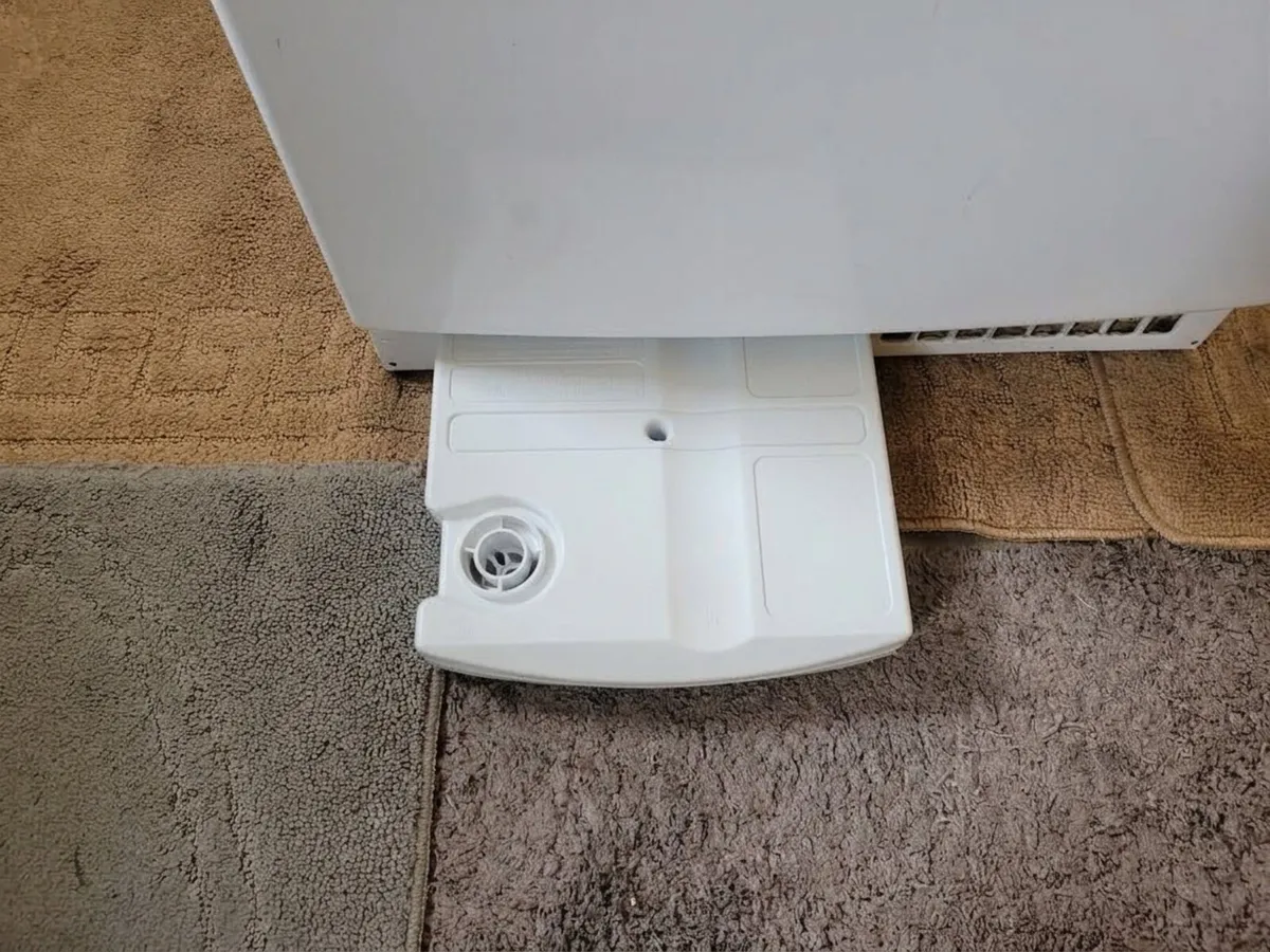 Dryer (Condenser) - Image 3