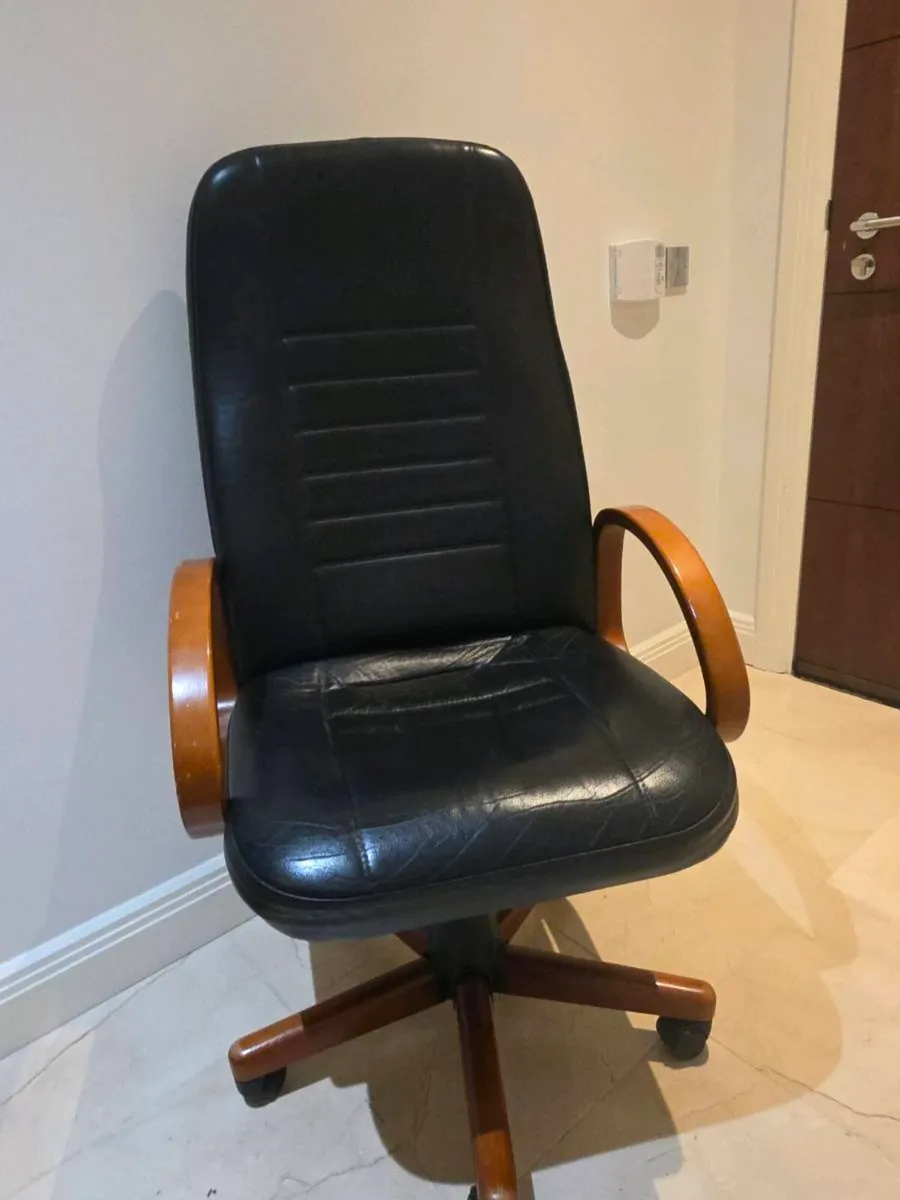 Office chair - Image 4