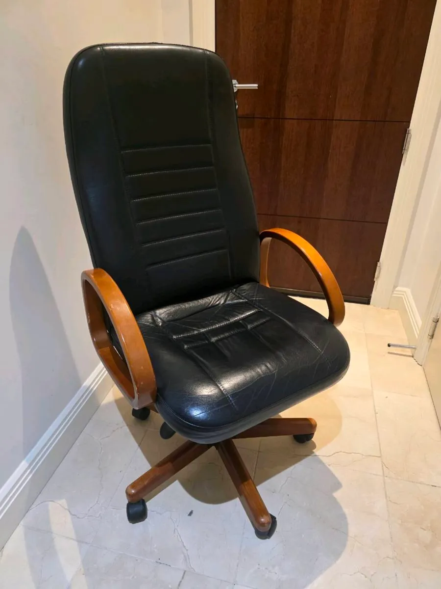 Office chair - Image 2