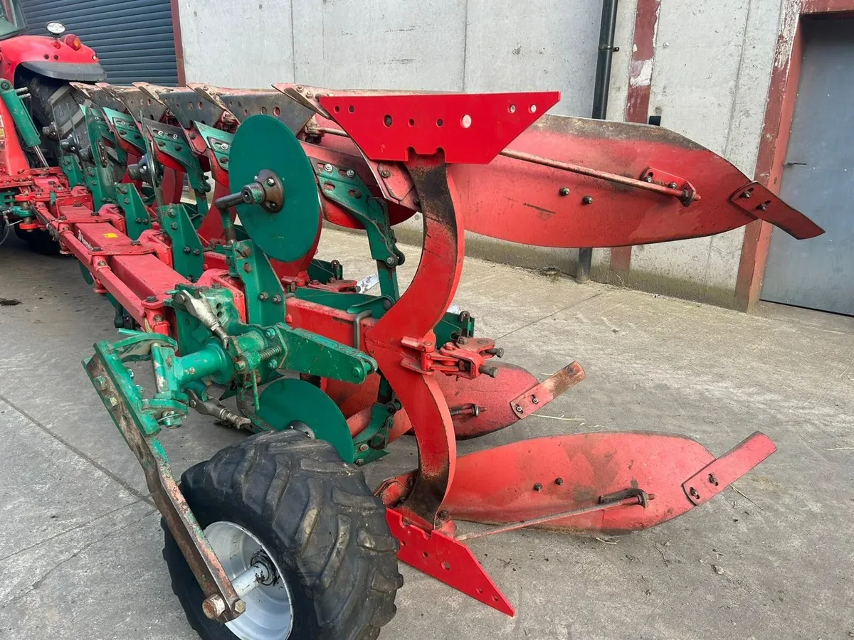 Kverneland ES 85 plough - Image 4