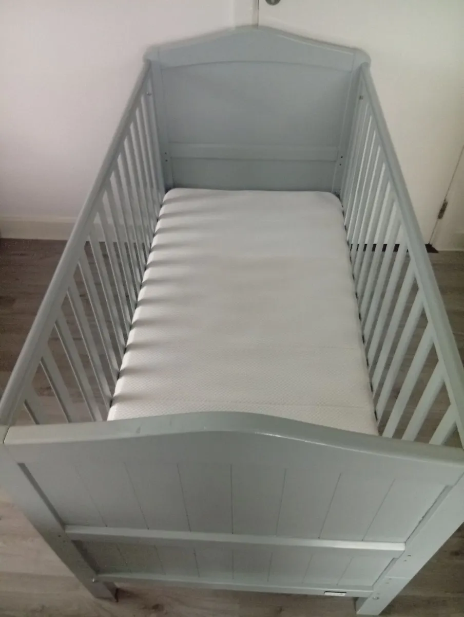 Quality Solid Cot bed+ New mattress - Image 1