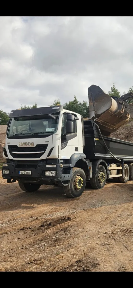 Iveco Xway420 Trakker Tipper - Image 1