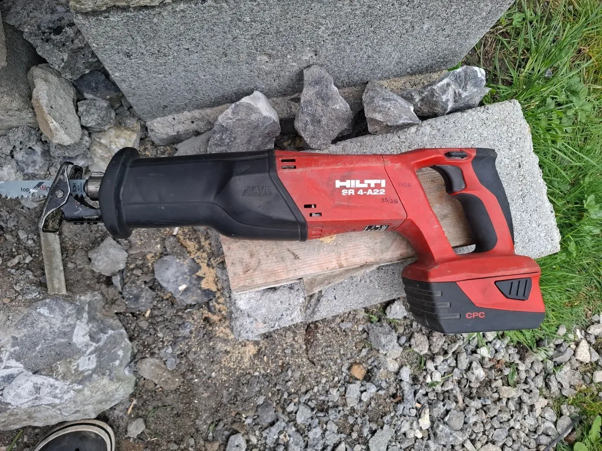 HILTI SR 4 A-22  SAW - Image 1