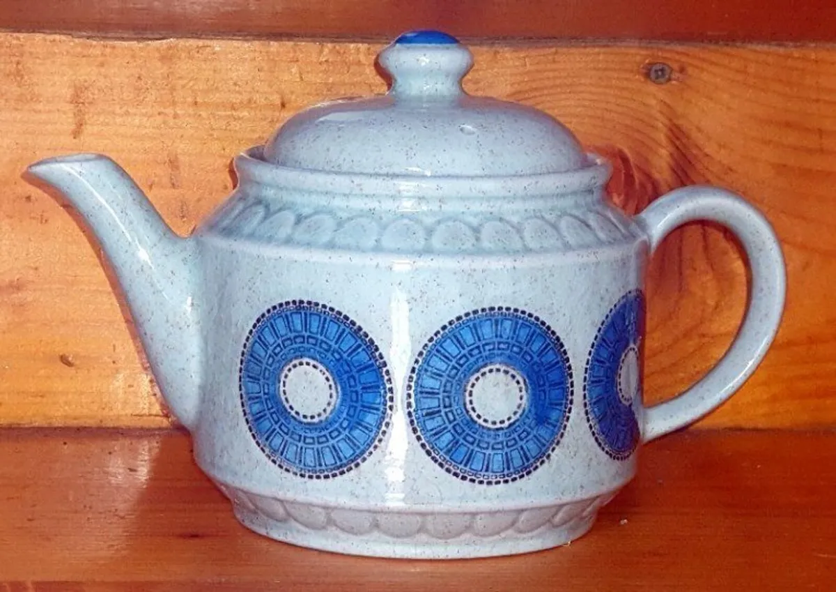Pristine Vintage Gibsons "Saunton" Teapot 1950s - Image 1