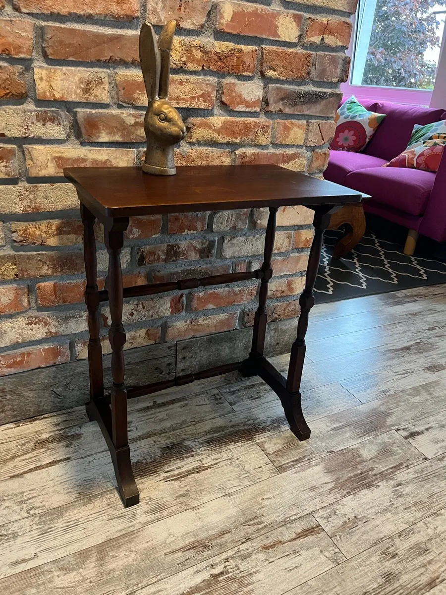 Vintage table - Image 1