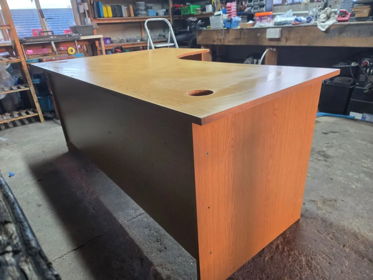 Office Desk - Image 3