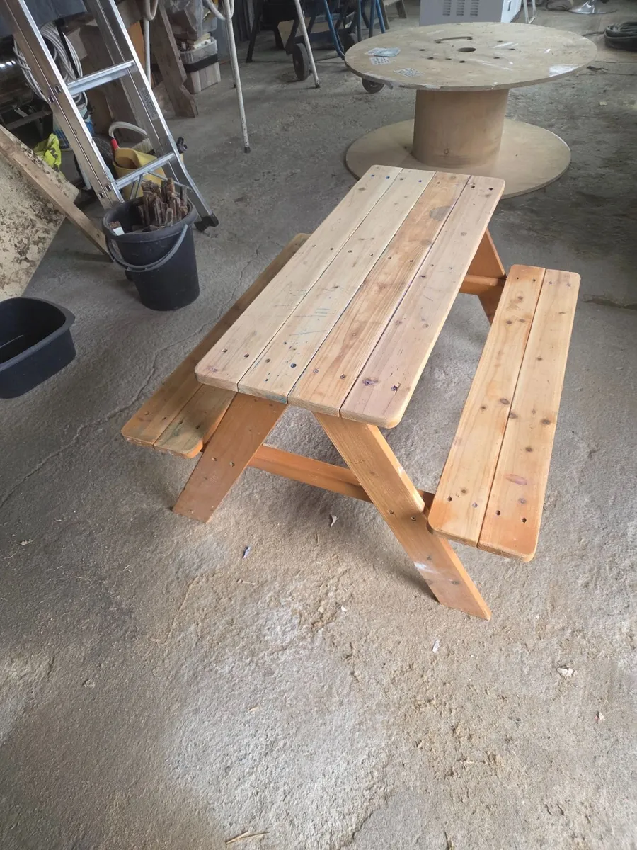 Kids Picnic Table - Image 3