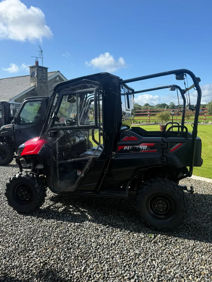 2021 Honda pioneer utv 700cc - Image 3