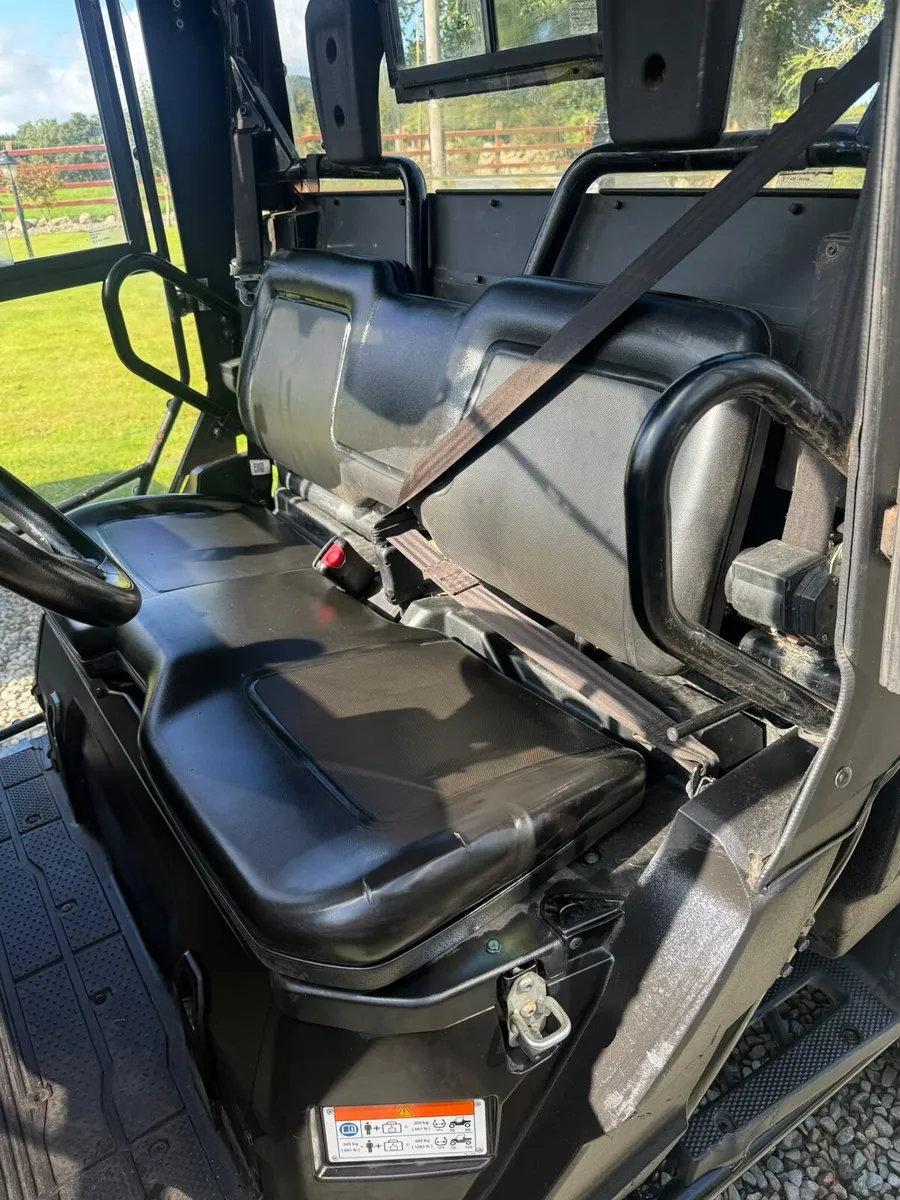 2021 Honda pioneer utv 700cc mint condition - Image 2