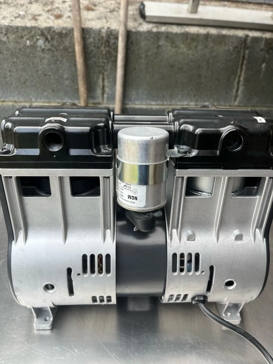Compressor / Vacuum pump - Image 4