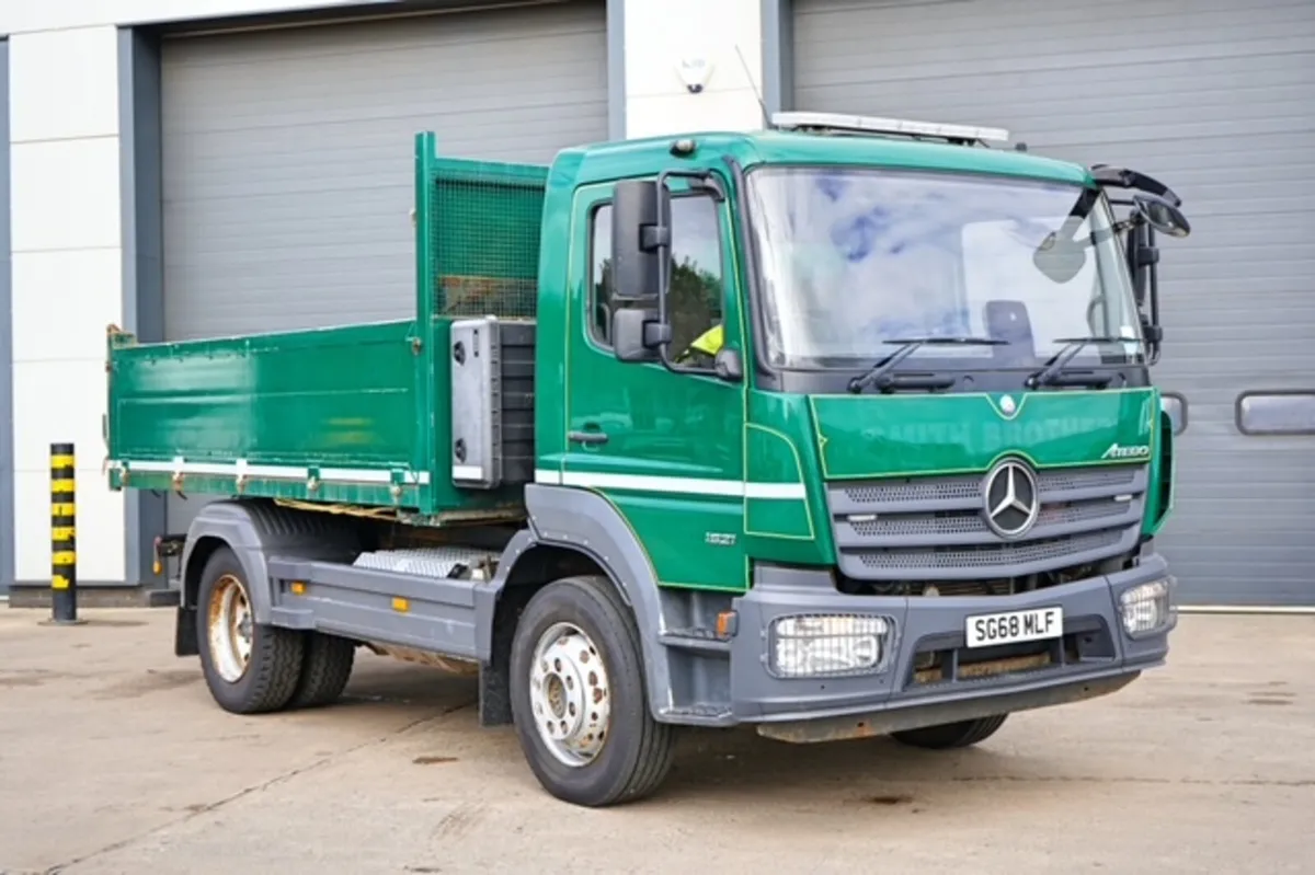 2018 MERCEDES ATEGO 1521 4X2 DROPSIDE TIPPER - Image 1