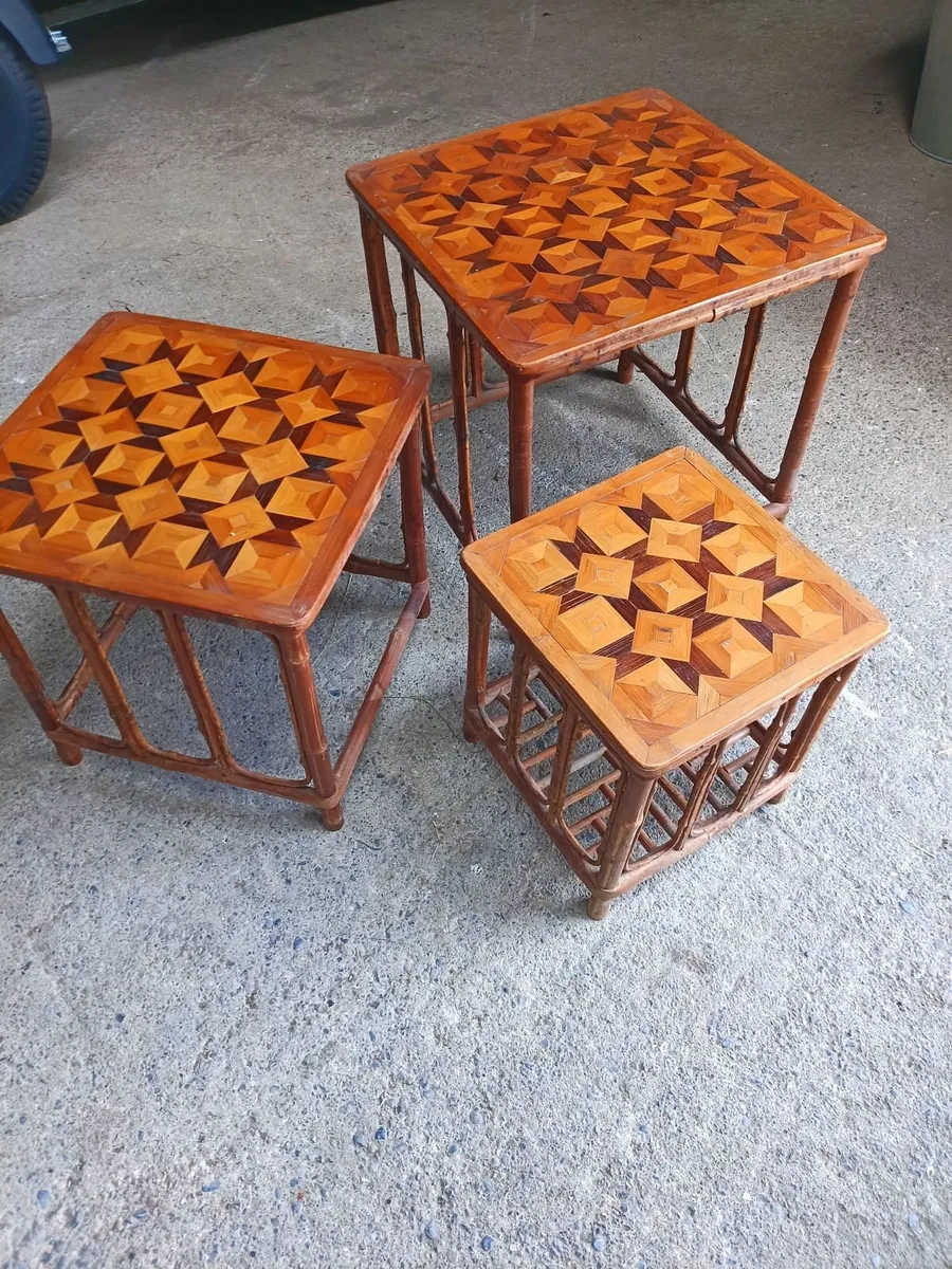 Various including nest tables bamboo, inlaid - Image 4