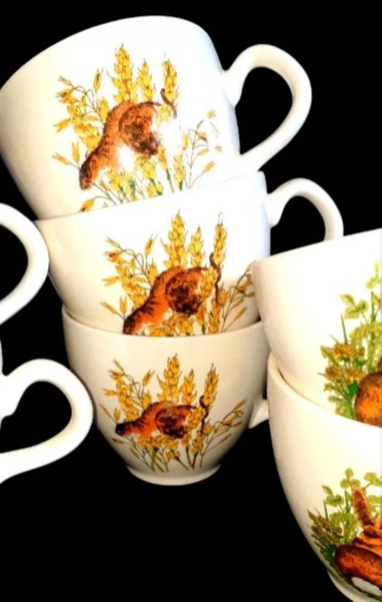 Vintage Carrigdhoun Pottery Wildlife Cups - Image 1