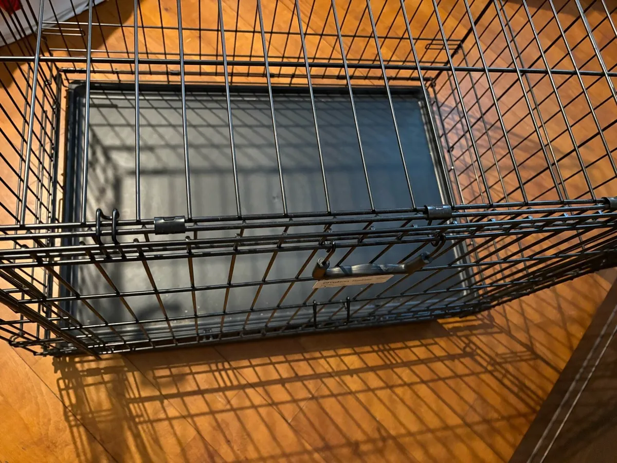 Dog cage 93.3L X 63.8W X 68.5H - Image 3