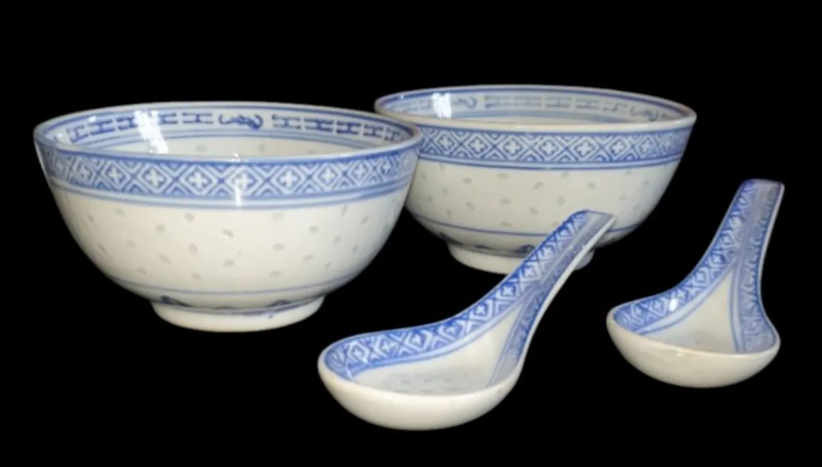 Pristine Vintage Chinese Rice Grain Porcelain Bowl - Image 4