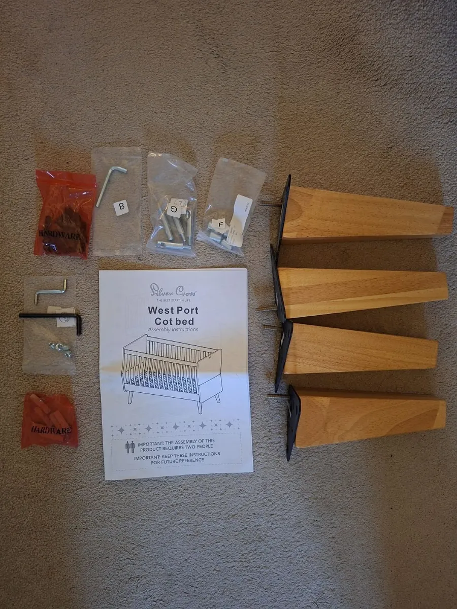 Cot bed (converts to toddler) + Mattress - Image 4