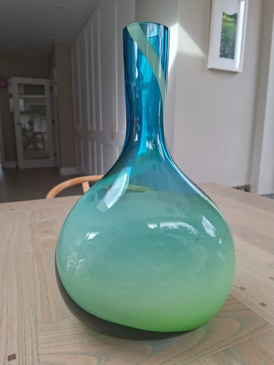 Evolution Waterford Skydiver Glass Vase. Blue gree - Image 4