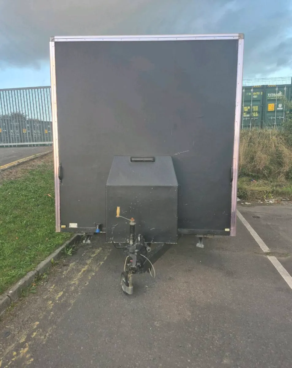 Catering Trailer - Image 2