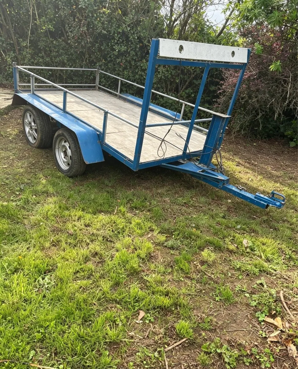 Tandem axel trailer