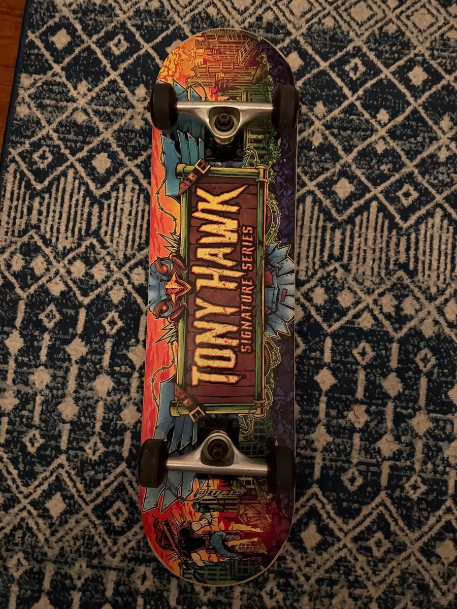 Tony Hawk Skateboard - Image 2